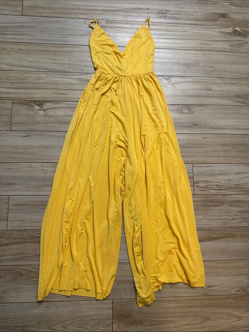 Sleeveless Yellow V-Neck Wide-Leg Jumpsuit